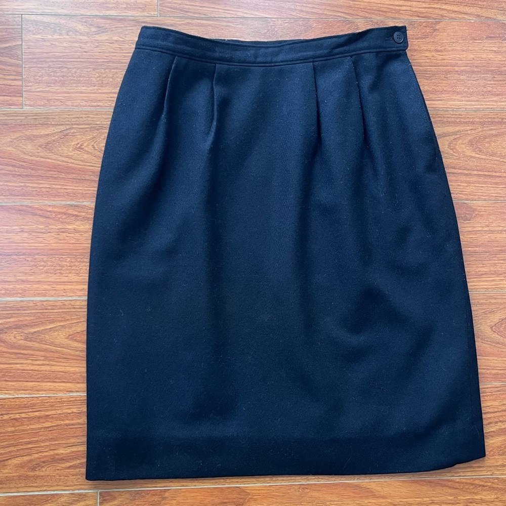 PENDLETON Vintage Women's Size 12 Petite Black Wool Pencil Skirt with Pockets